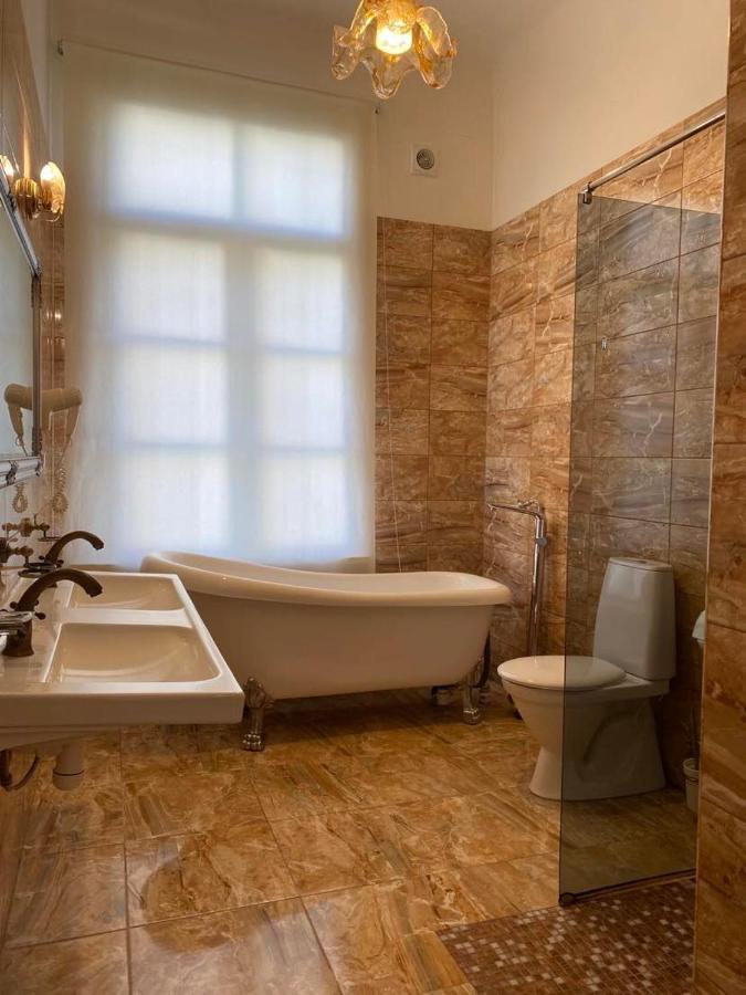 Aquamarine Hotel - Lauluvaeljak Tallinn Kültér fotó